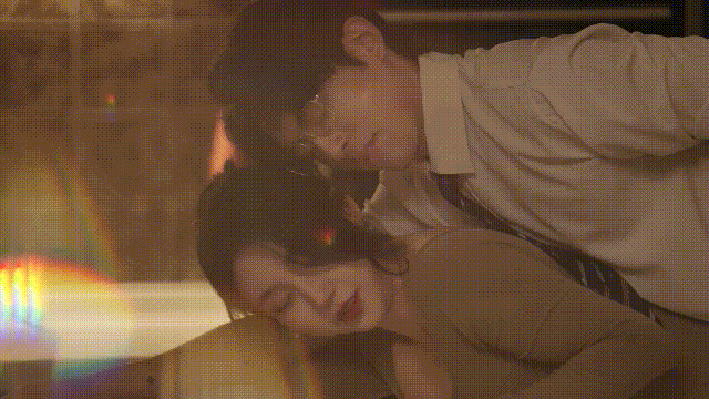 图片[7]-擦边短剧《荣宣的夏夜》教母eliy勾引邻居弟弟-闲聊吹水论坛-社区系统-老王资源部落